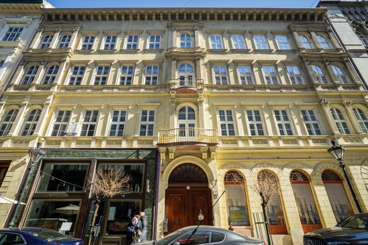 Amora Homes Basilica View Elegant Need Reservation For Free Parking Budapest